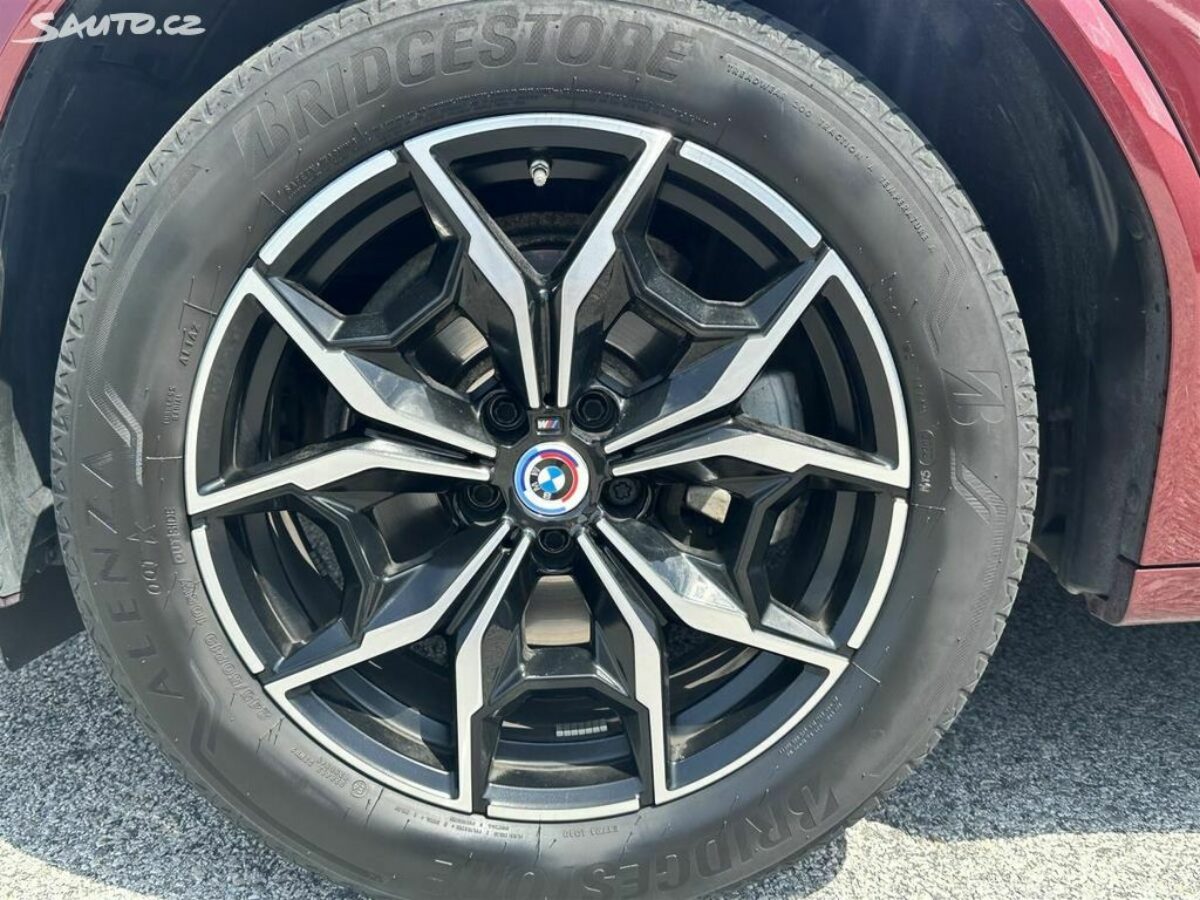 Fotografie vozu - klik pro zvětšení