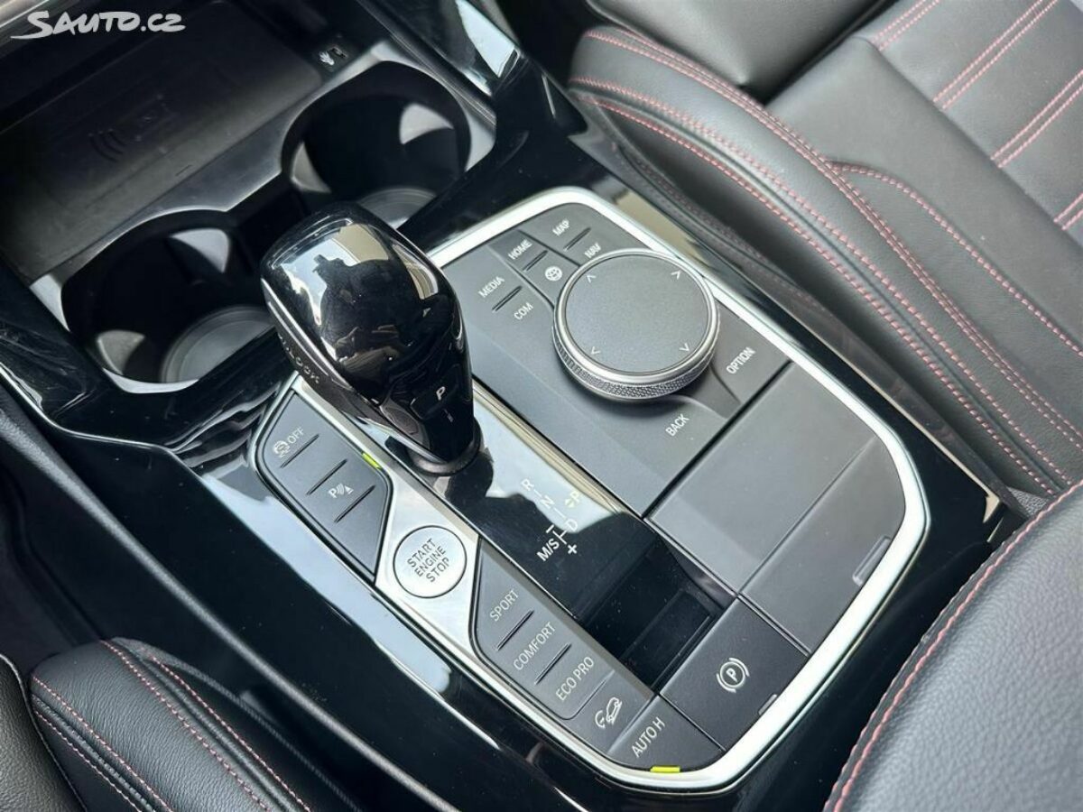 Fotografie vozu - klik pro zvětšení