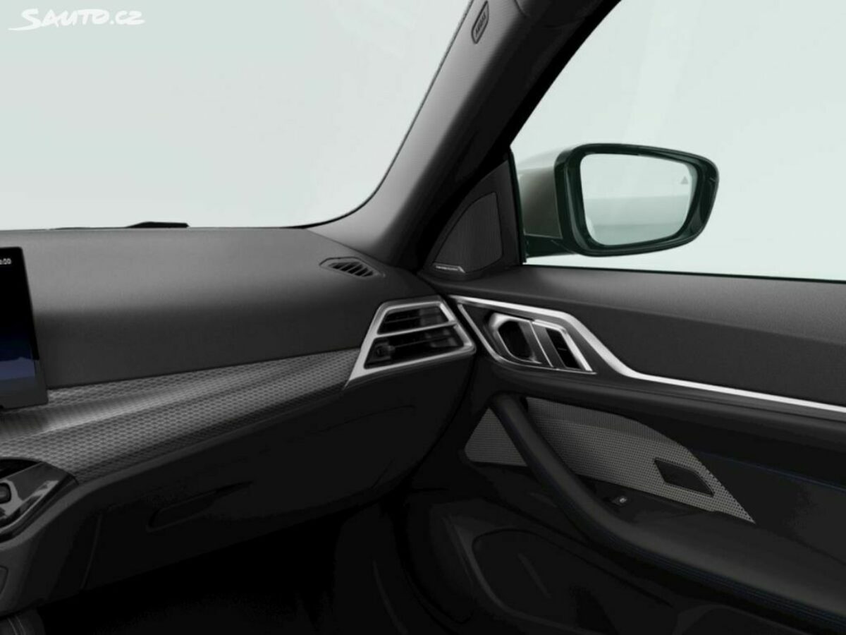 Fotografie vozu - klik pro zvětšení