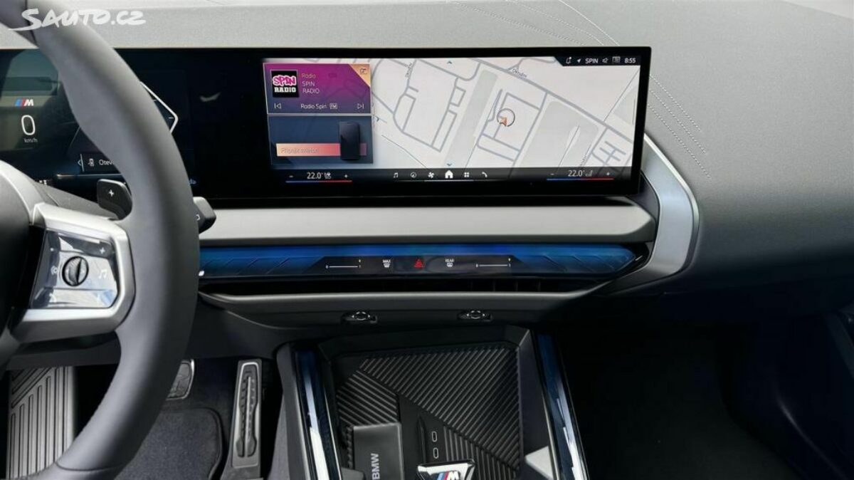 Fotografie vozu - klik pro zvětšení