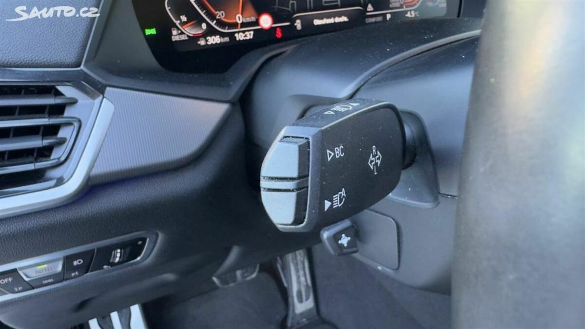 Fotografie vozu - klik pro zvětšení