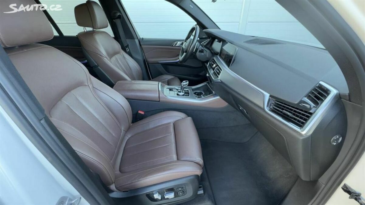 Fotografie vozu - klik pro zvětšení