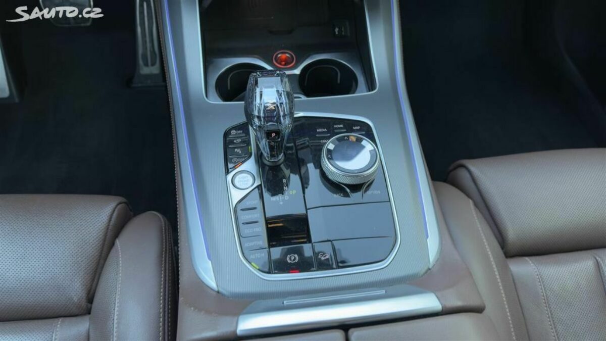 Fotografie vozu - klik pro zvětšení