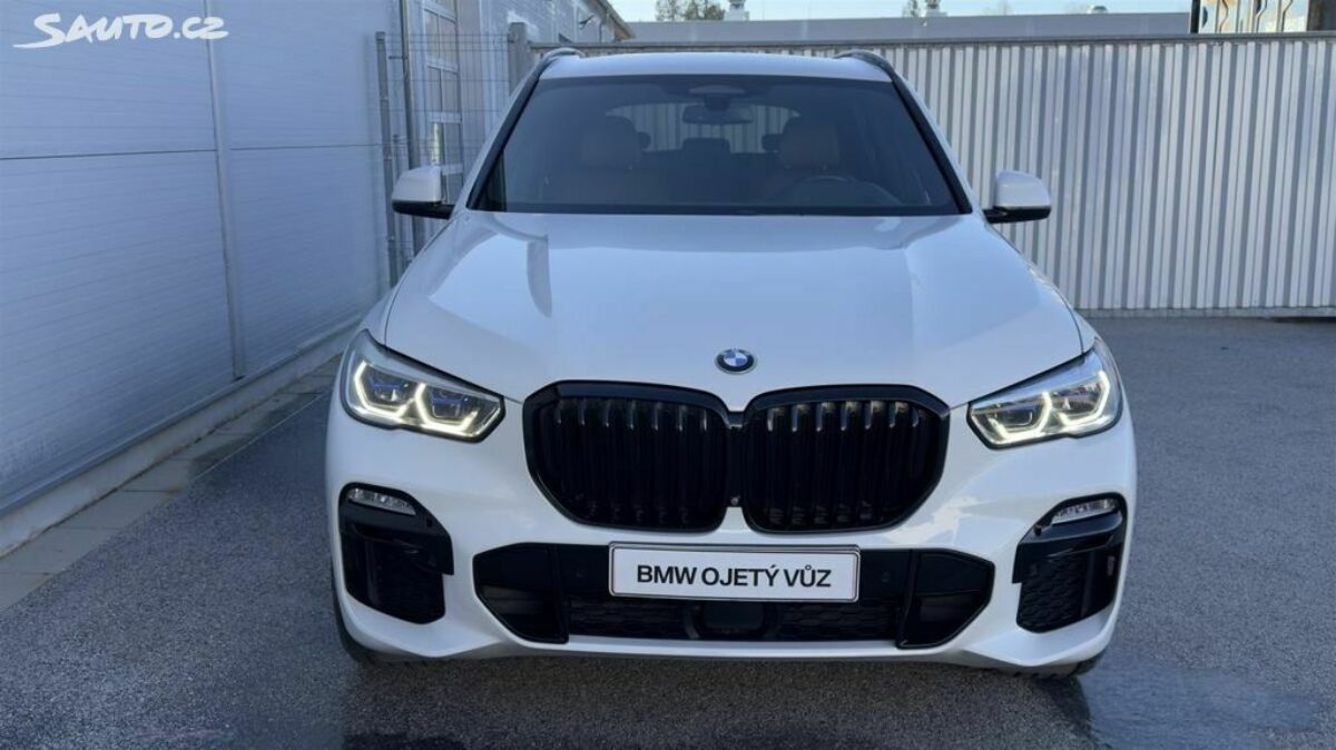 Fotografie vozu - klik pro zvětšení