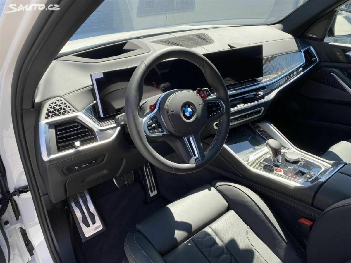 Fotografie vozu - klik pro zvětšení