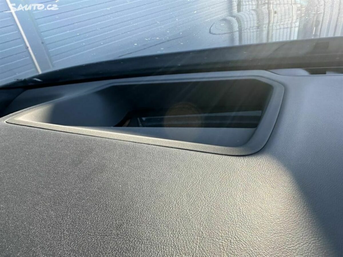 Fotografie vozu - klik pro zvětšení