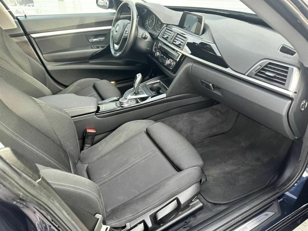 Fotografie vozu - klik pro zvětšení