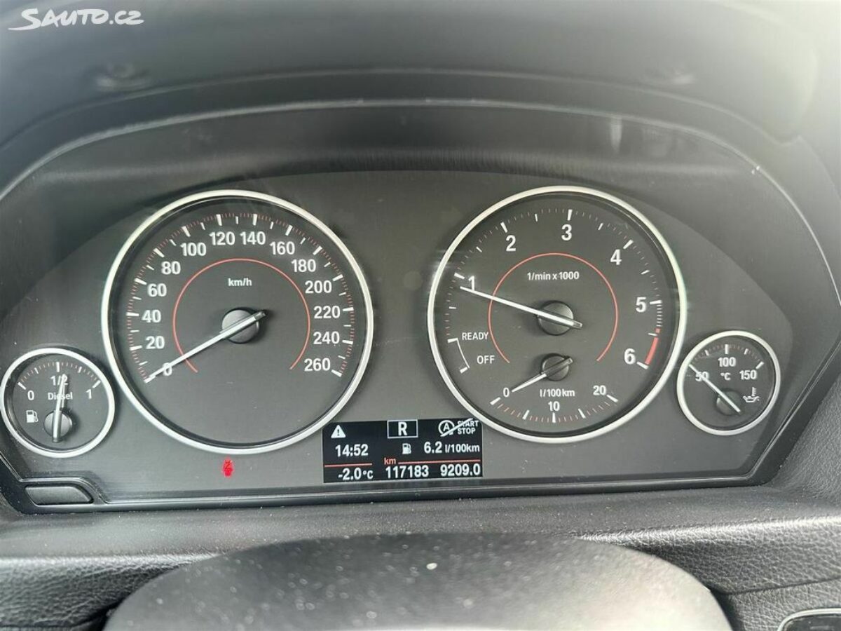 Fotografie vozu - klik pro zvětšení