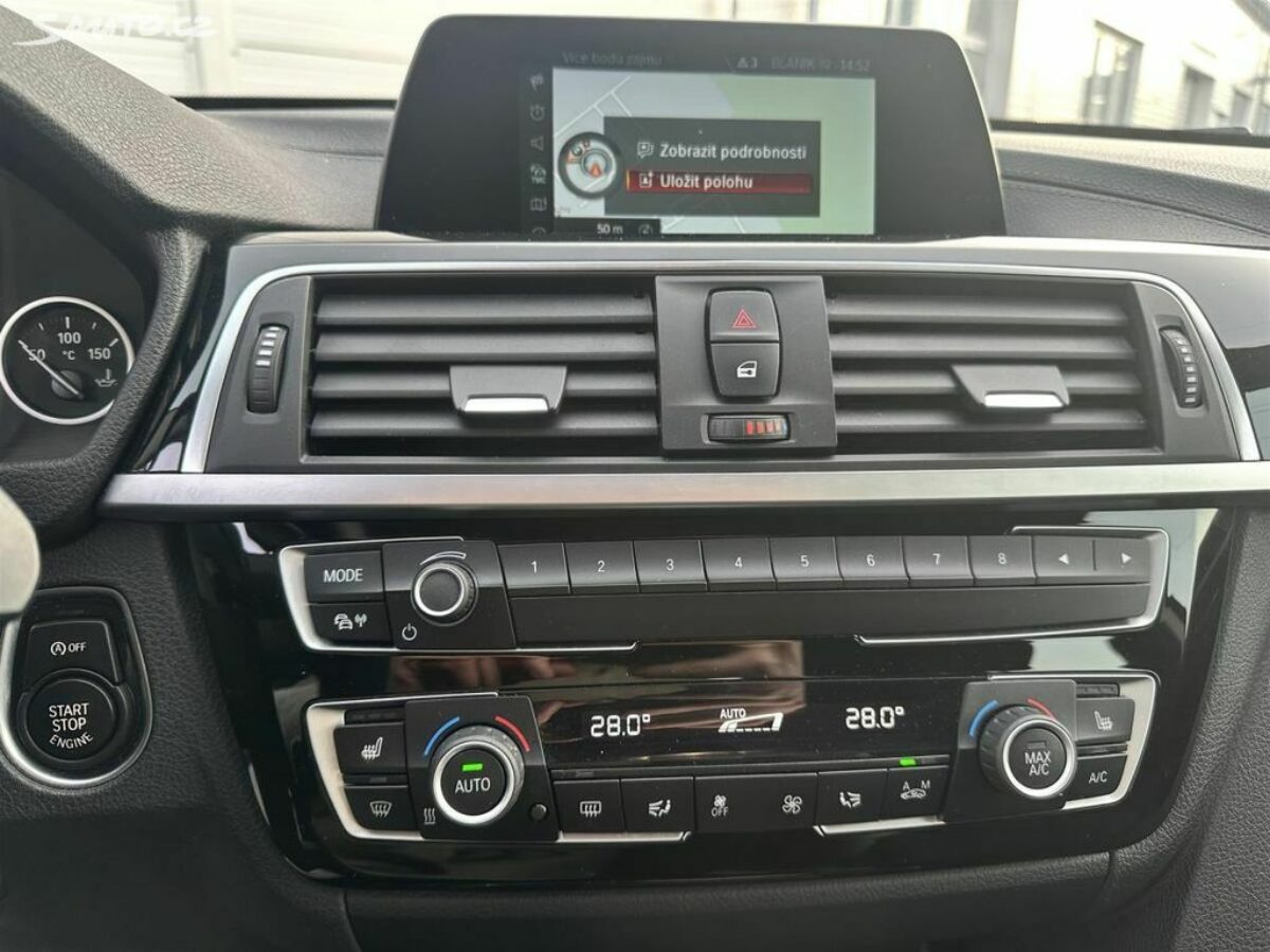 Fotografie vozu - klik pro zvětšení