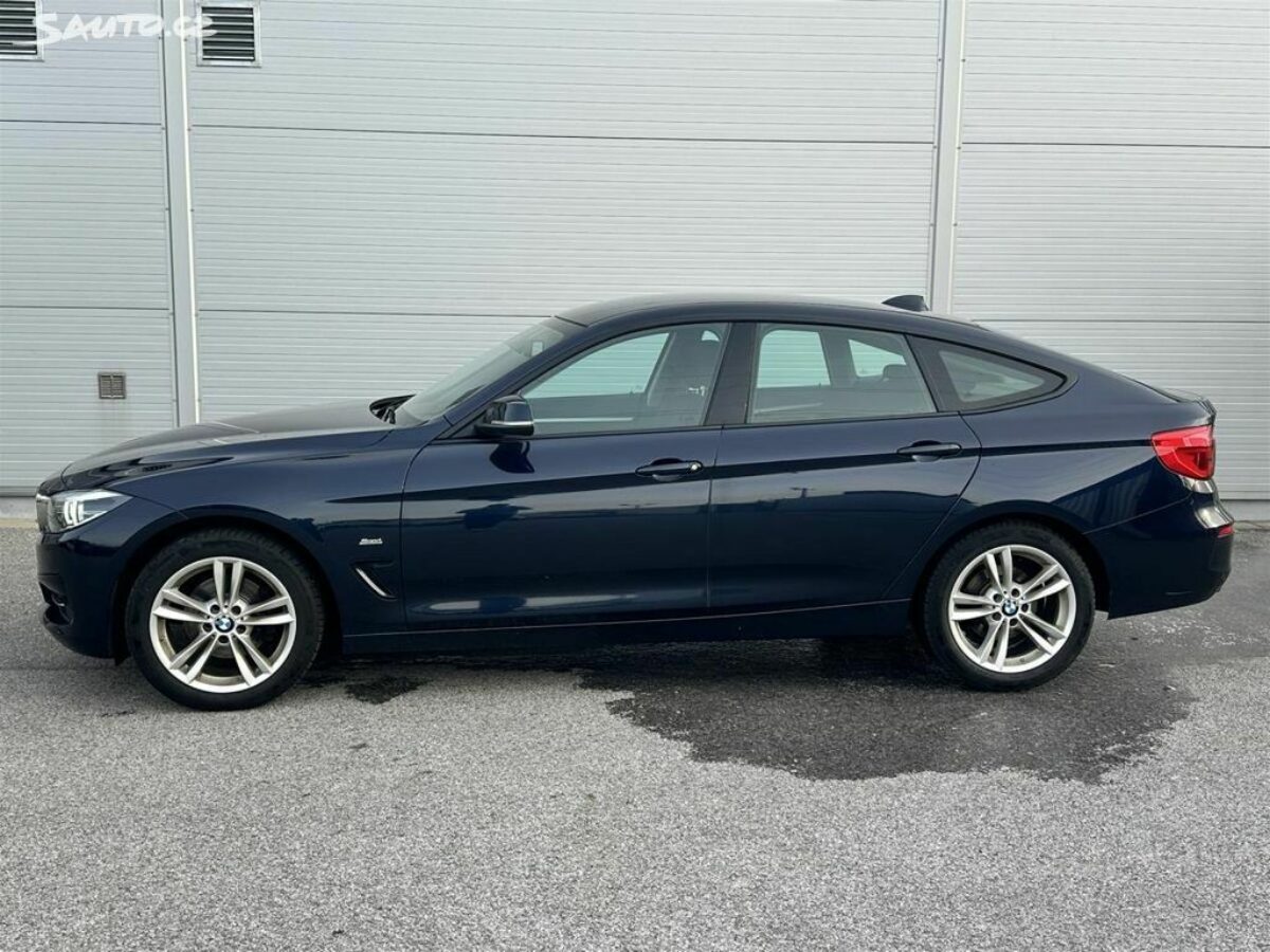 Fotografie vozu - klik pro zvětšení