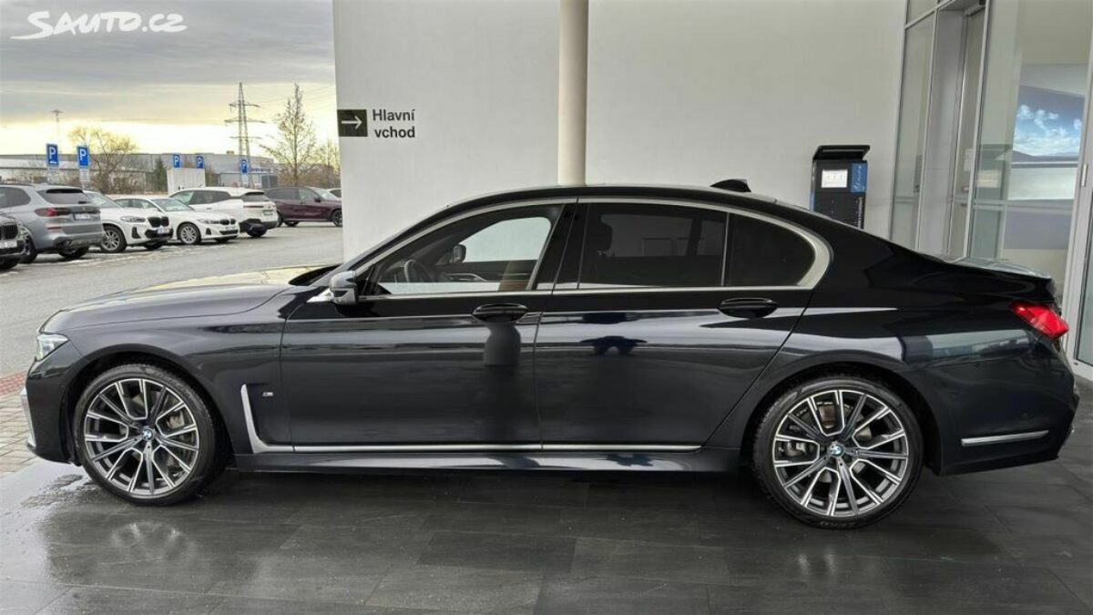 Fotografie vozu - klik pro zvětšení