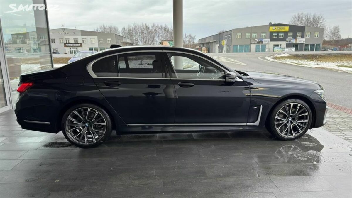 Fotografie vozu - klik pro zvětšení