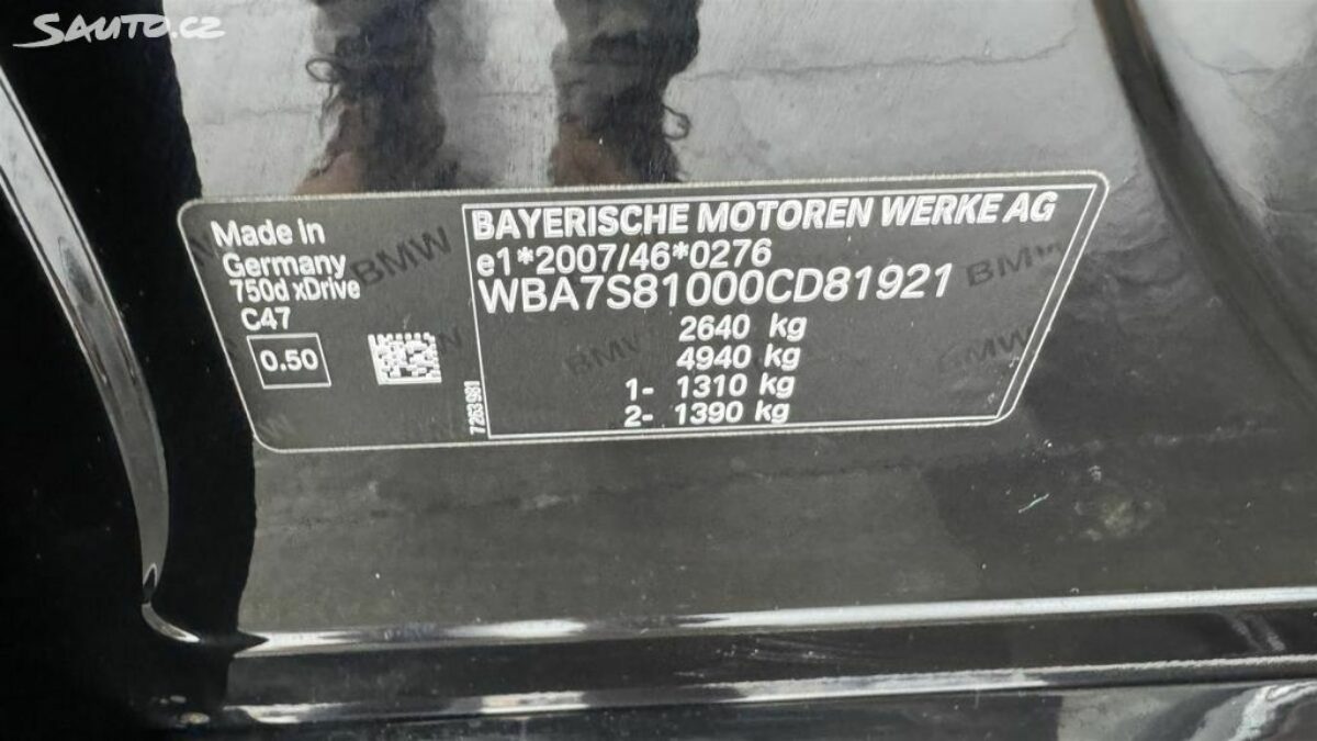 Fotografie vozu - klik pro zvětšení