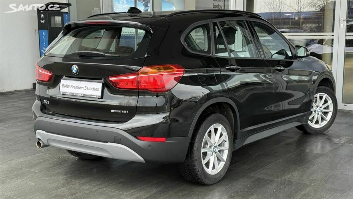 Fotografie vozu - klik pro zvětšení