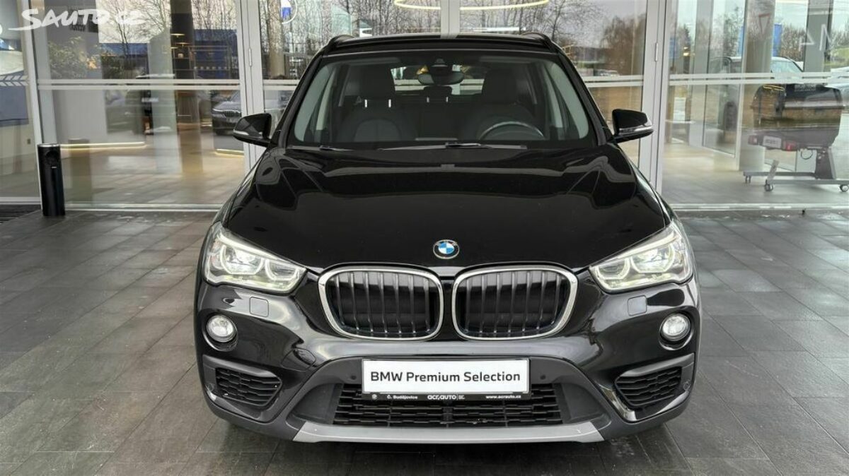 Fotografie vozu - klik pro zvětšení