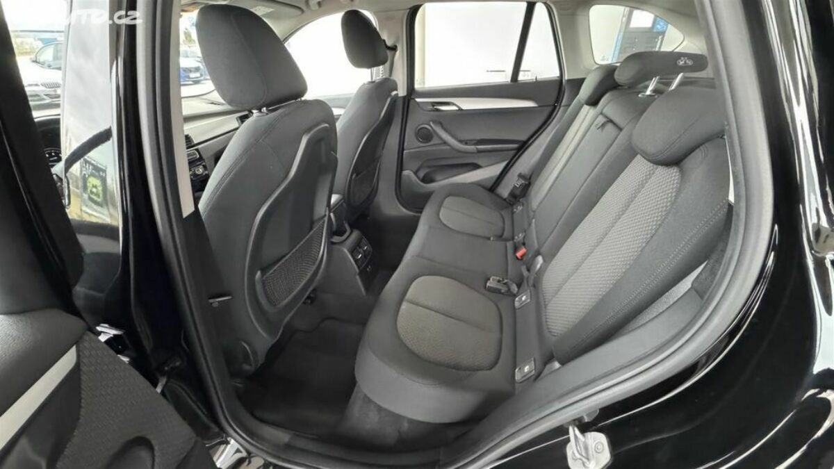 Fotografie vozu - klik pro zvětšení