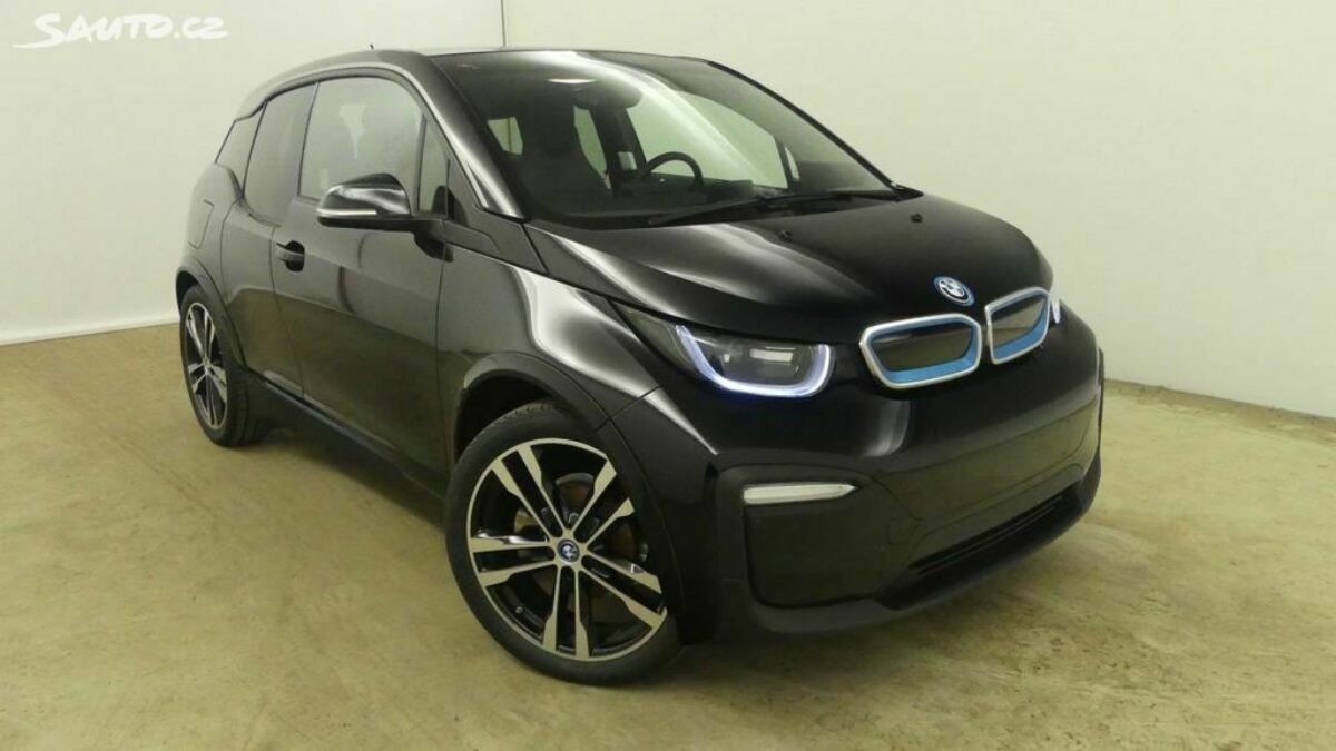 Fotografie vozu - klik pro zvětšení