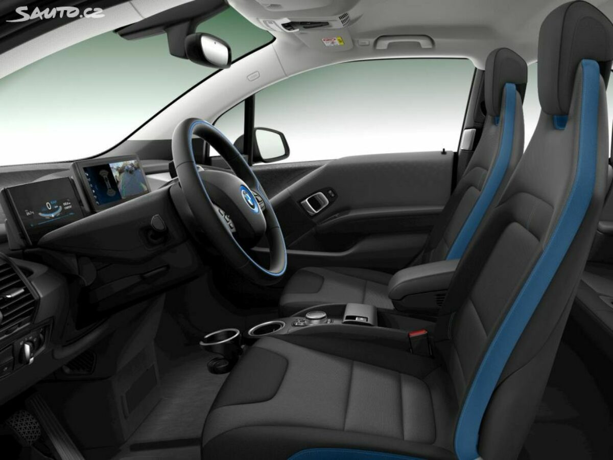 Fotografie vozu - klik pro zvětšení