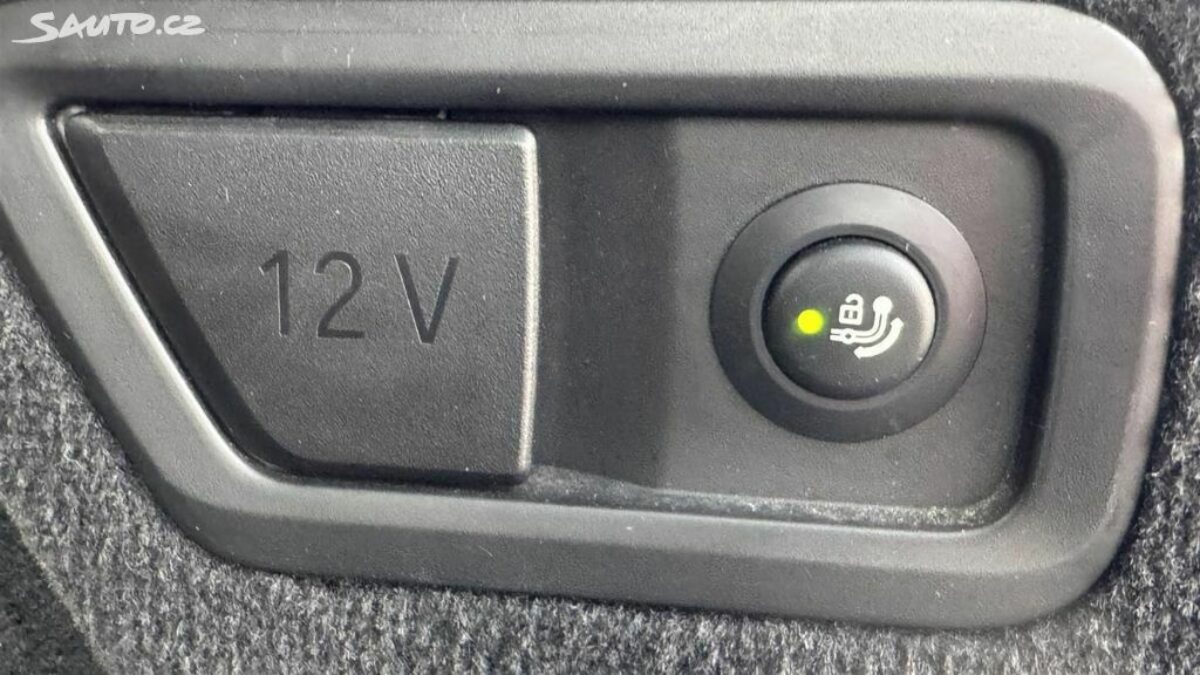 Fotografie vozu - klik pro zvětšení