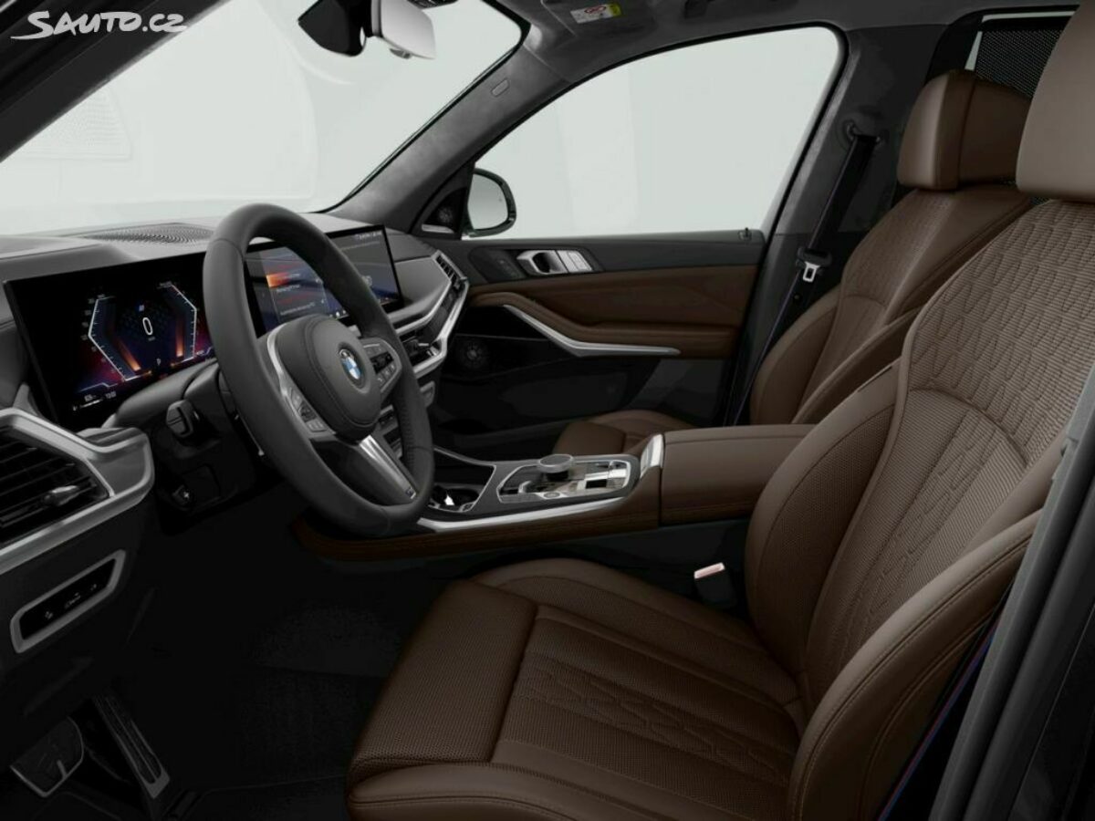 Fotografie vozu - klik pro zvětšení