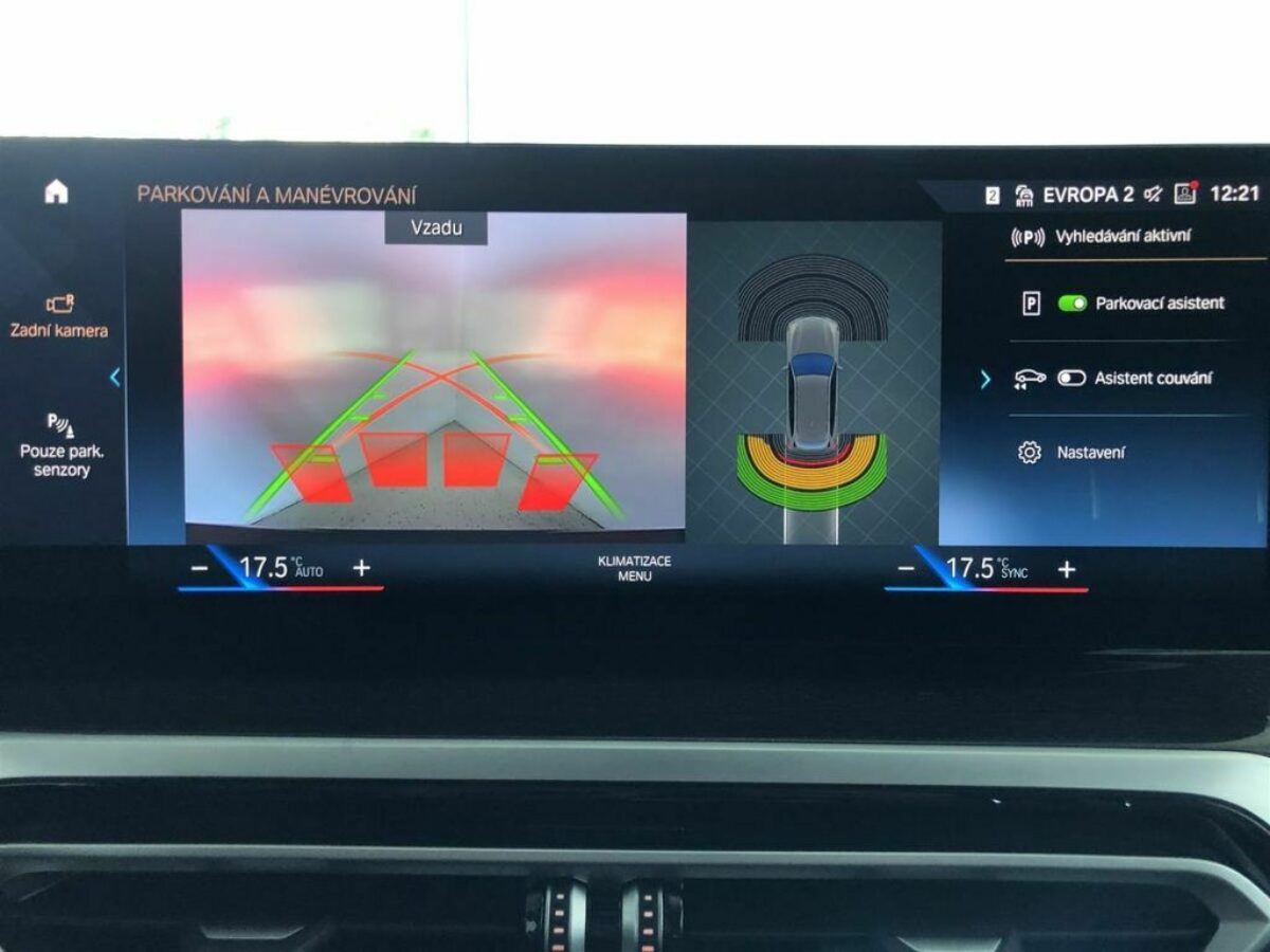 Fotografie vozu - klik pro zvětšení