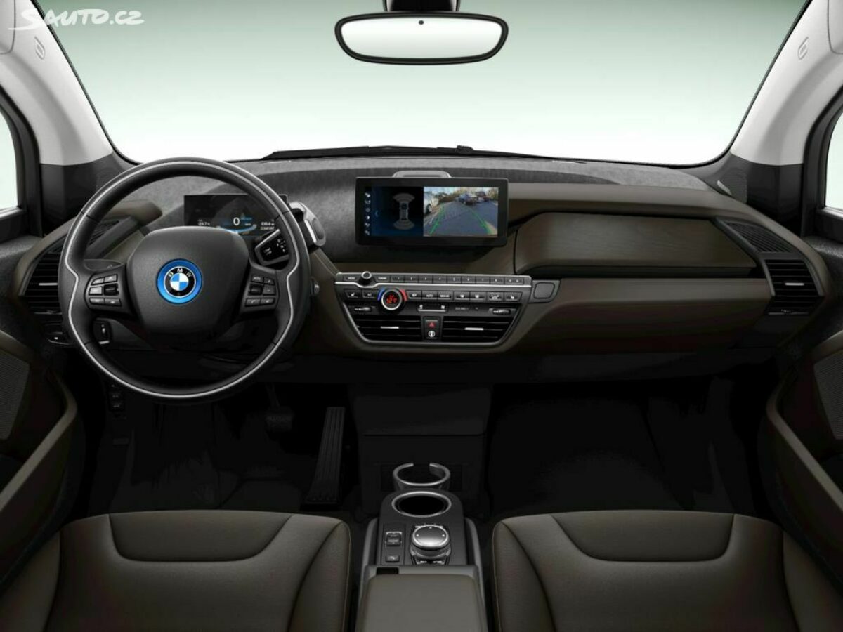 Fotografie vozu - klik pro zvětšení