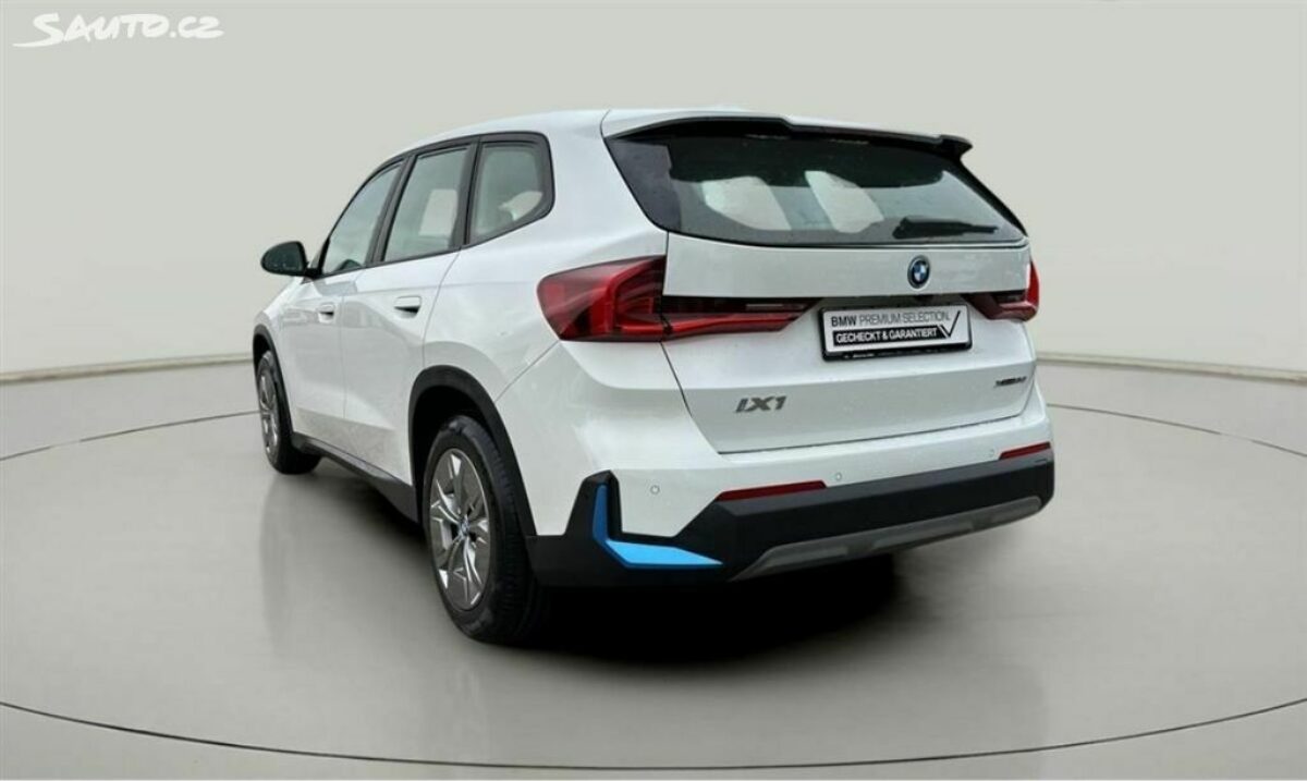 Fotografie vozu - klik pro zvětšení