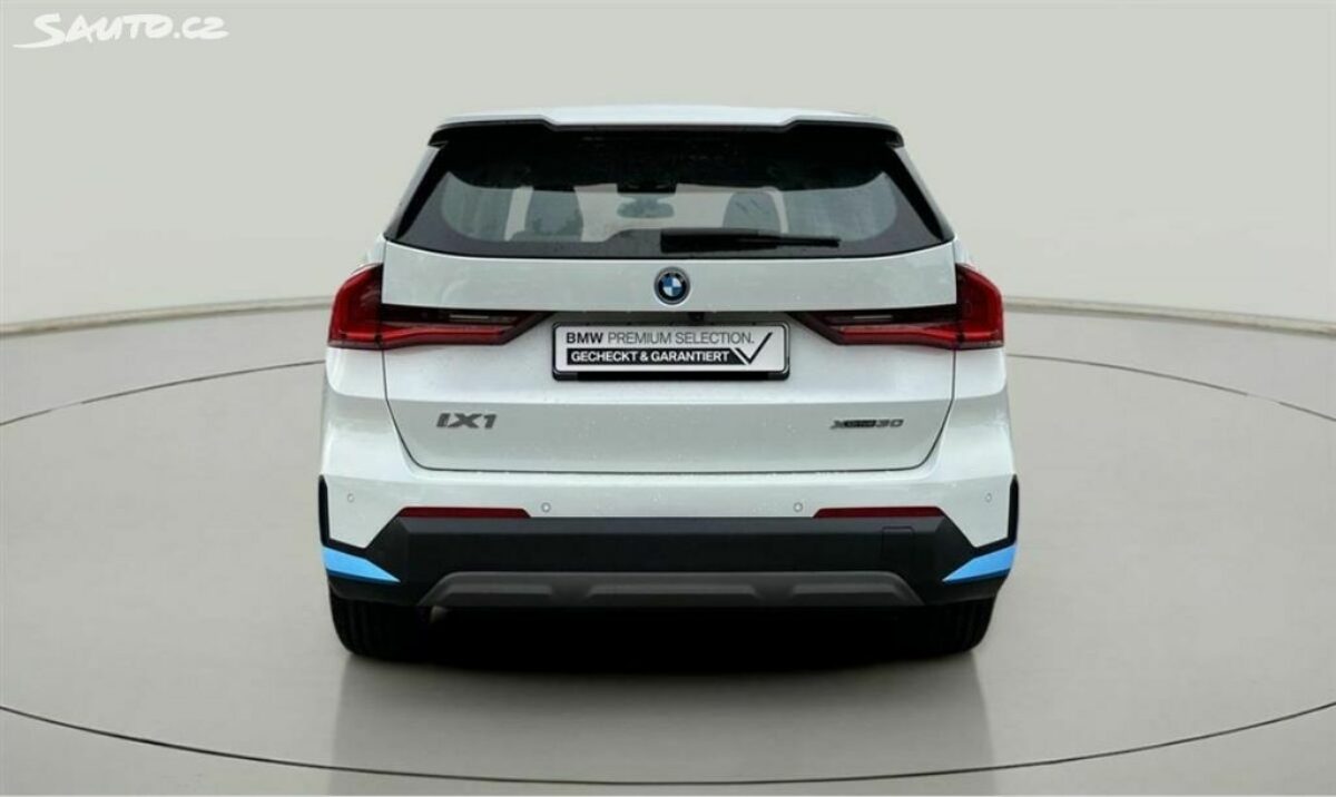 Fotografie vozu - klik pro zvětšení