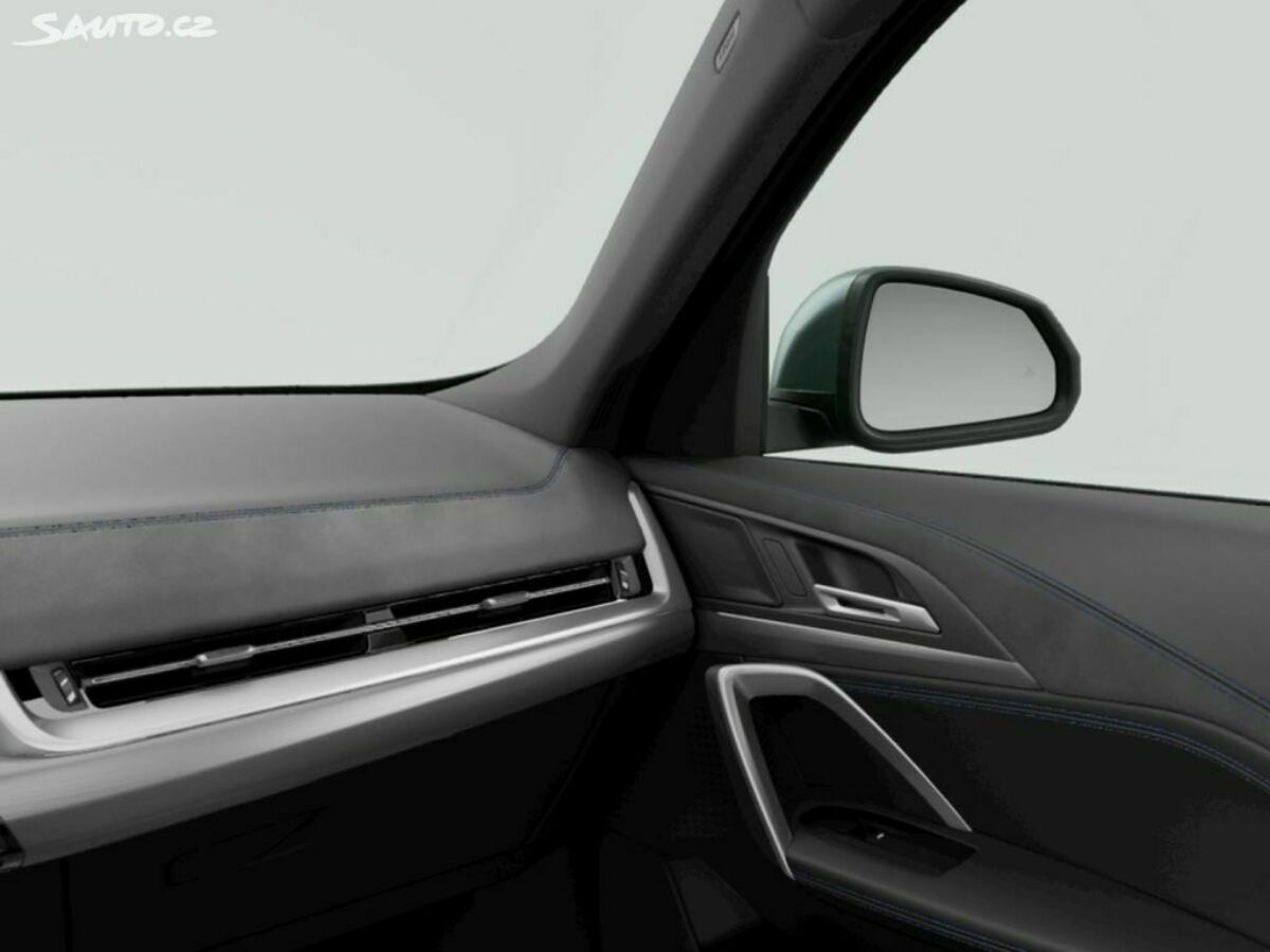 Fotografie vozu - klik pro zvětšení