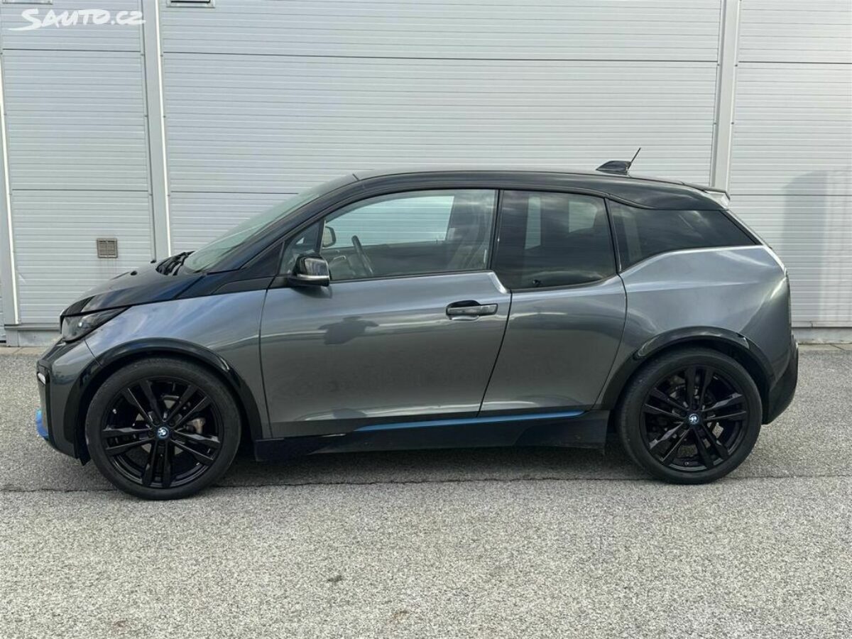 Fotografie vozu - klik pro zvětšení