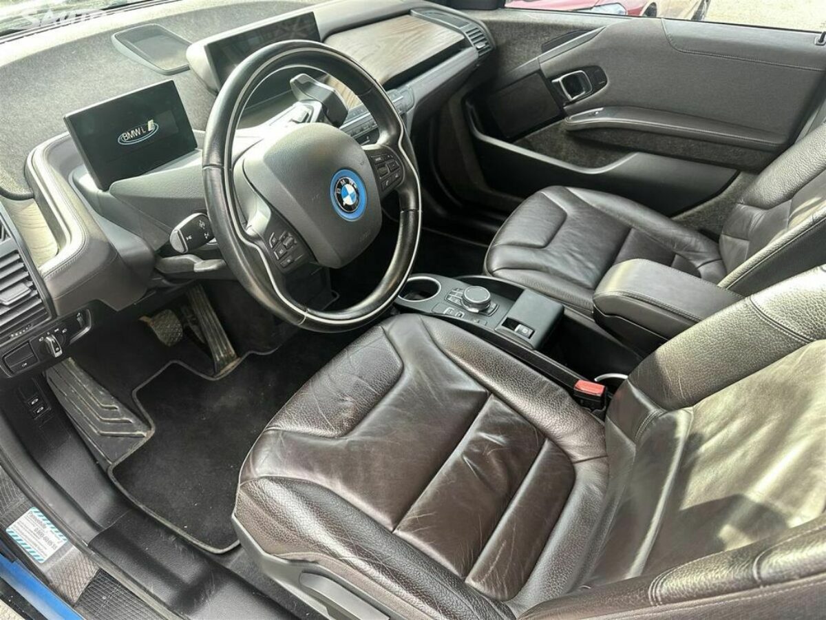 Fotografie vozu - klik pro zvětšení