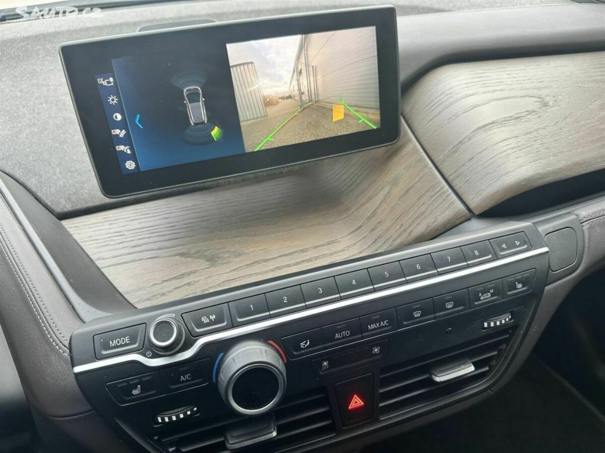 Fotografie vozu - klik pro zvětšení