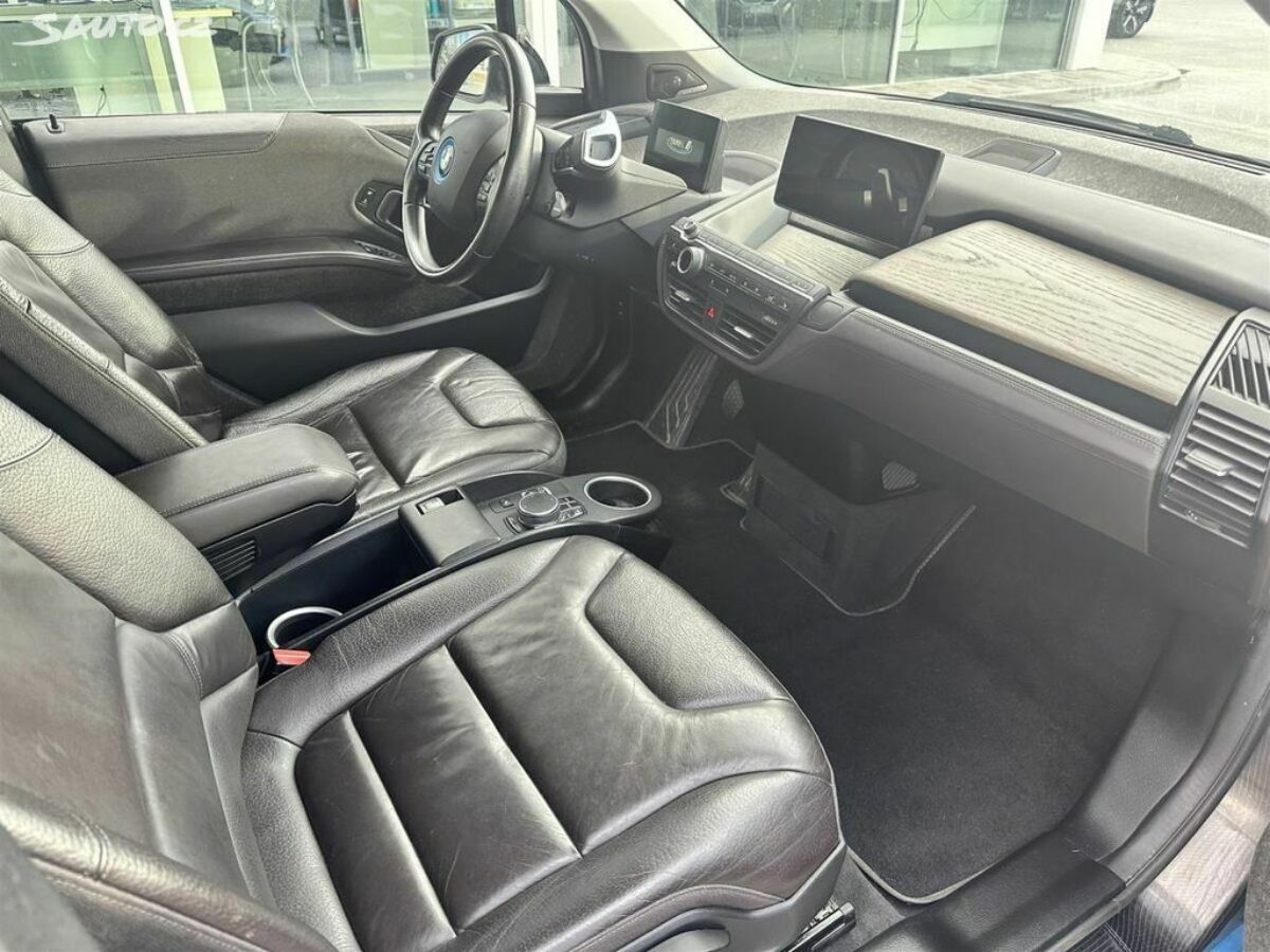 Fotografie vozu - klik pro zvětšení