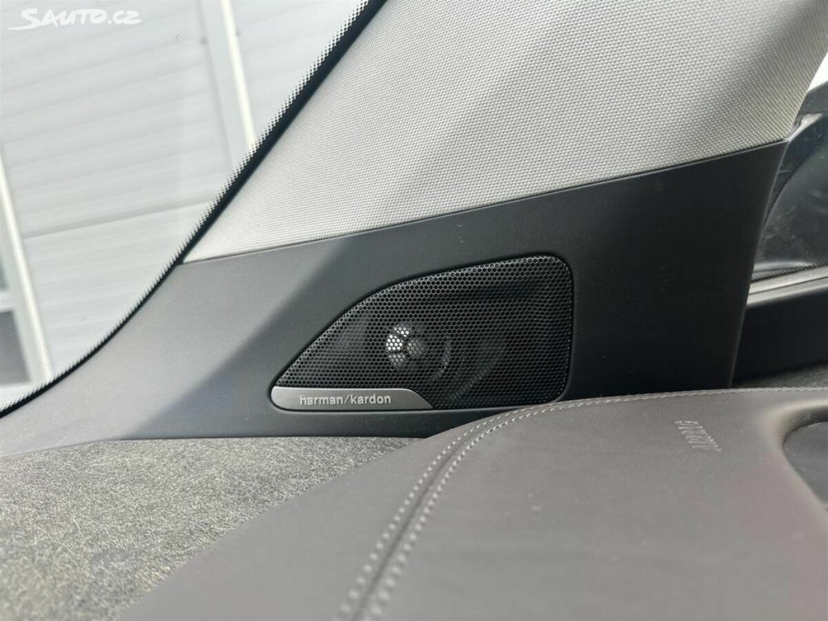 Fotografie vozu - klik pro zvětšení