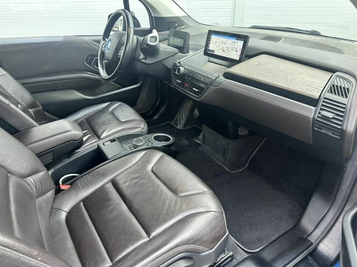 Fotografie vozu - klik pro zvětšení