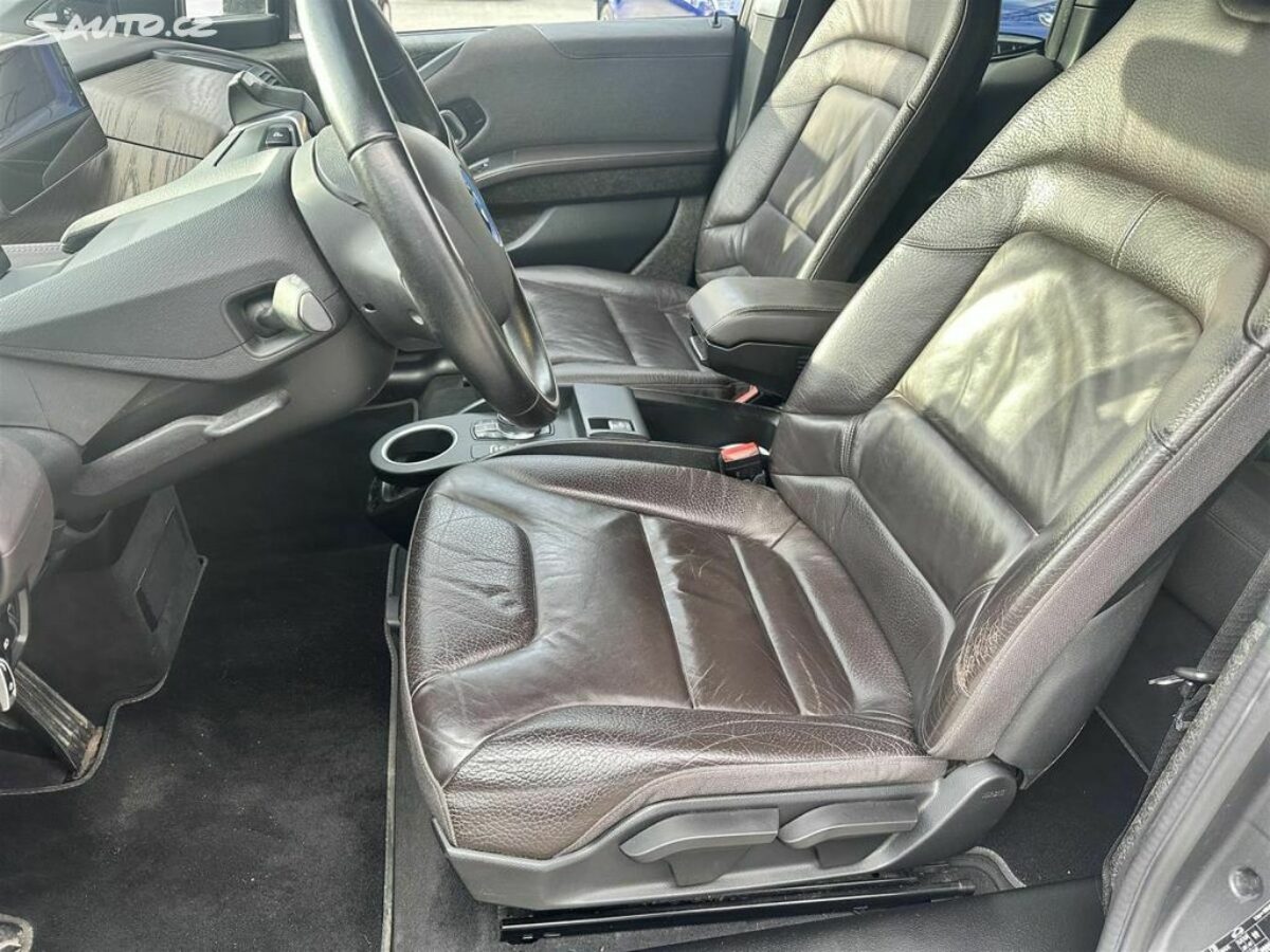 Fotografie vozu - klik pro zvětšení