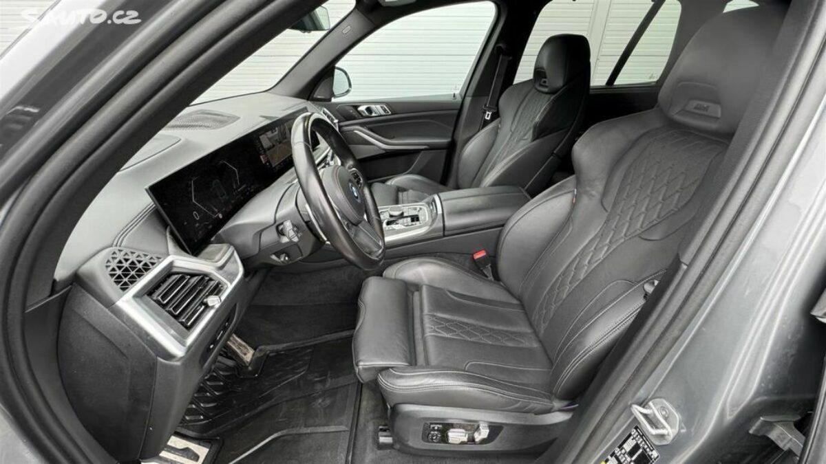 Fotografie vozu - klik pro zvětšení