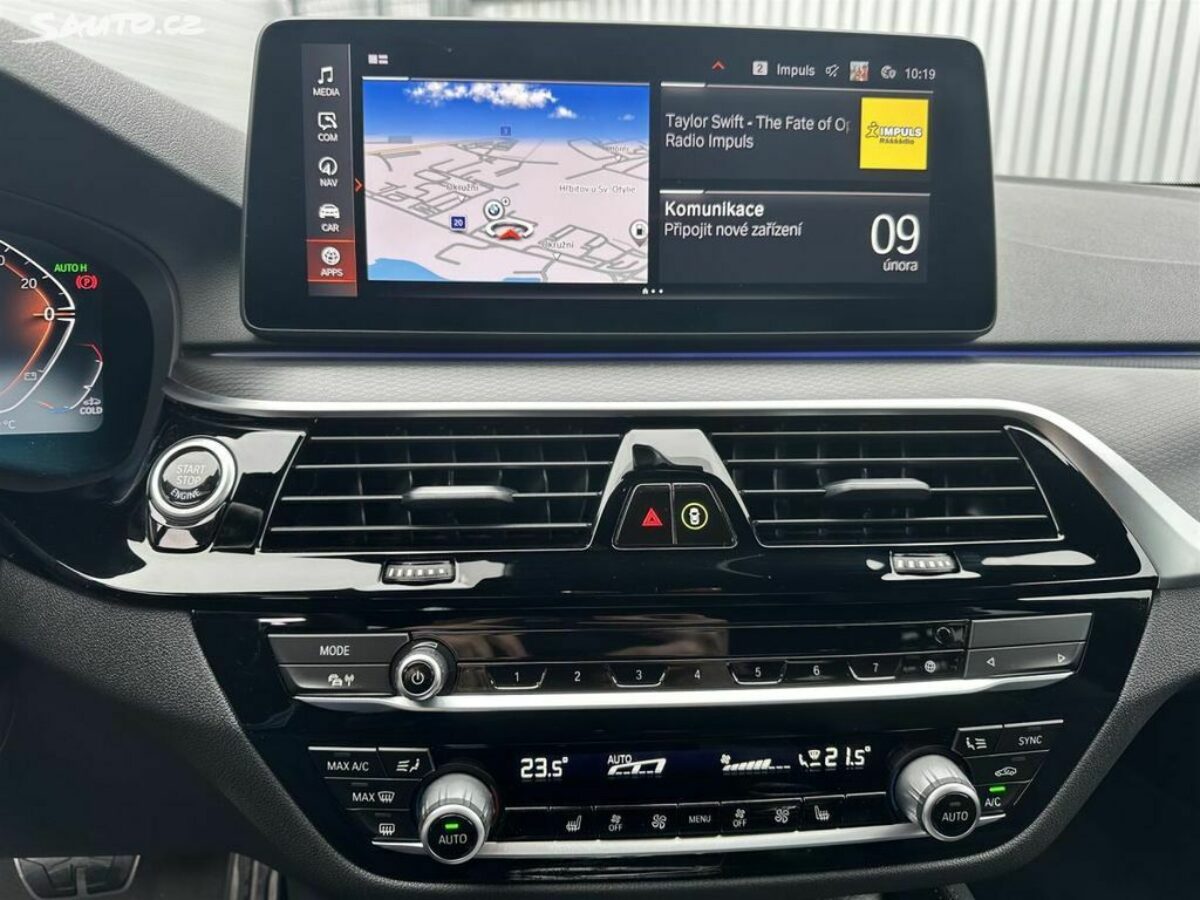 Fotografie vozu - klik pro zvětšení