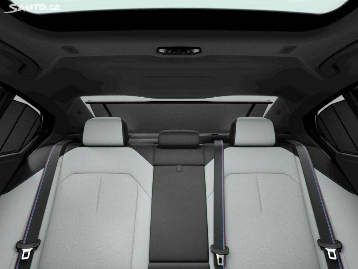 Fotografie vozu - klik pro zvětšení