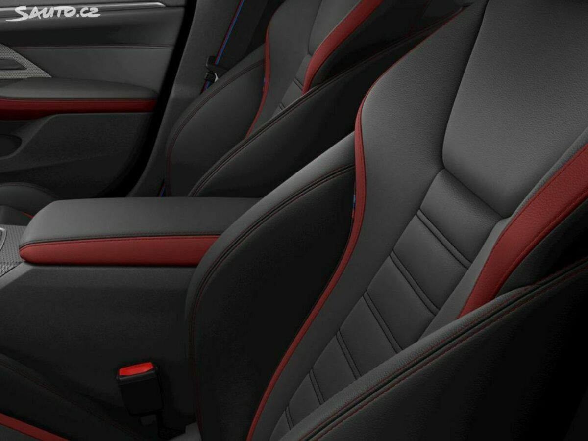 Fotografie vozu - klik pro zvětšení