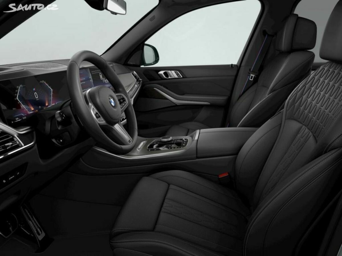 Fotografie vozu - klik pro zvětšení