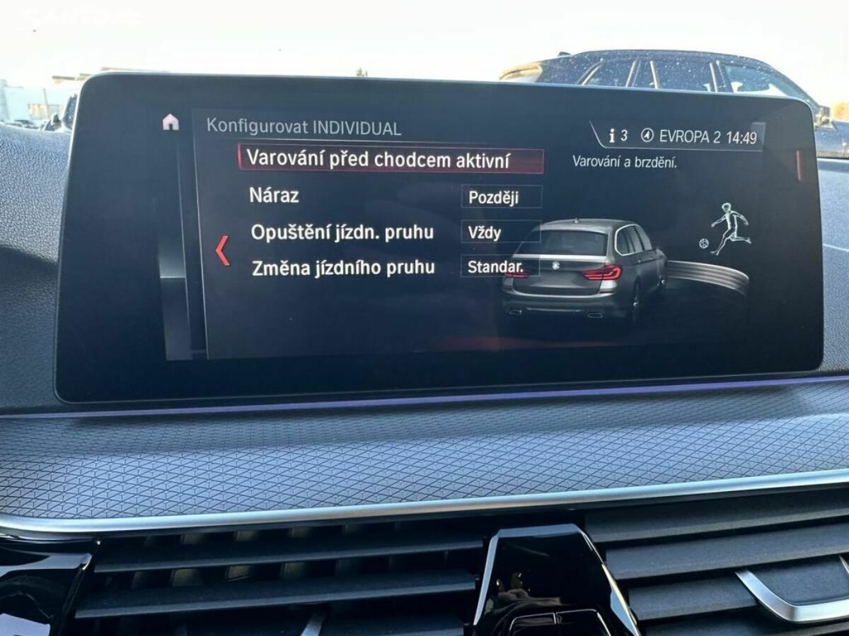 Fotografie vozu - klik pro zvětšení