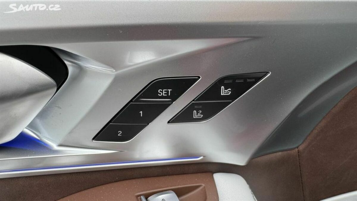 Fotografie vozu - klik pro zvětšení