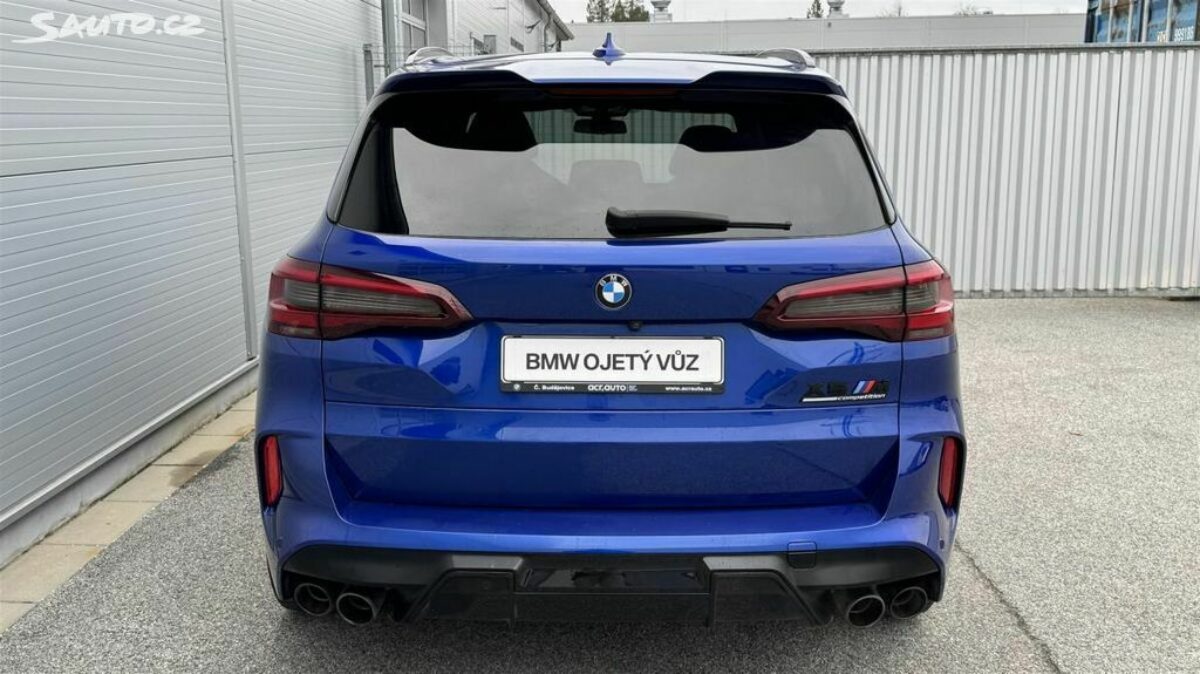 Fotografie vozu - klik pro zvětšení