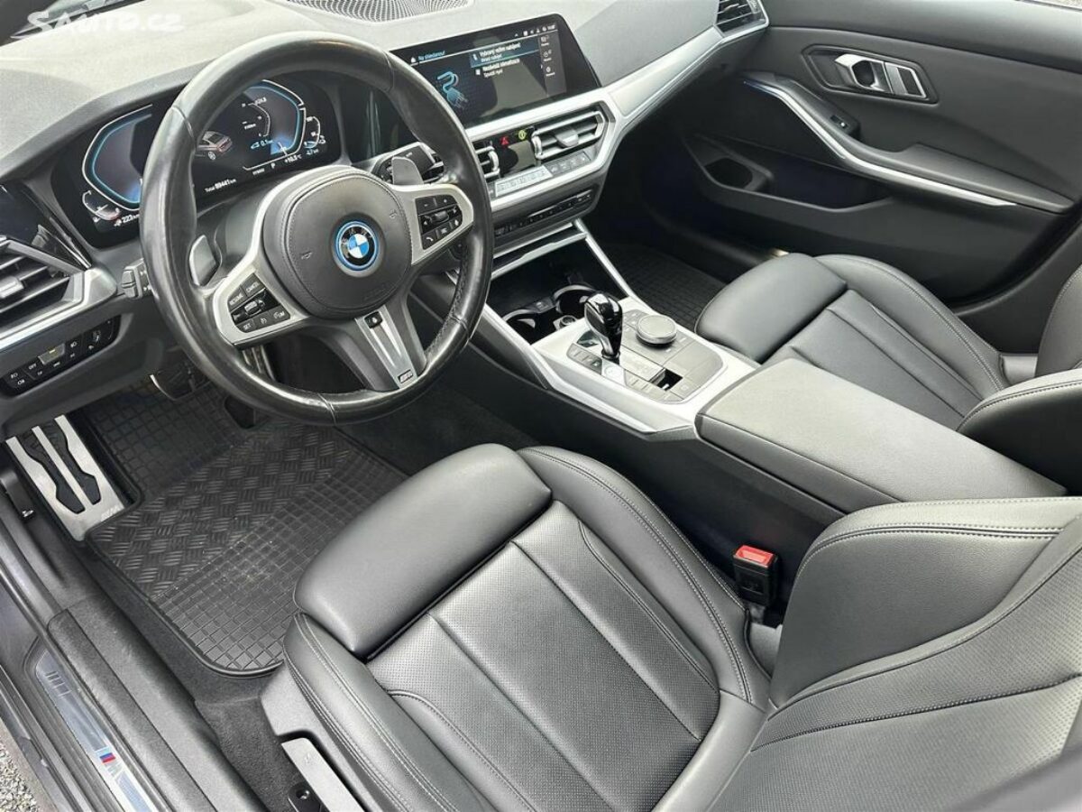 Fotografie vozu - klik pro zvětšení