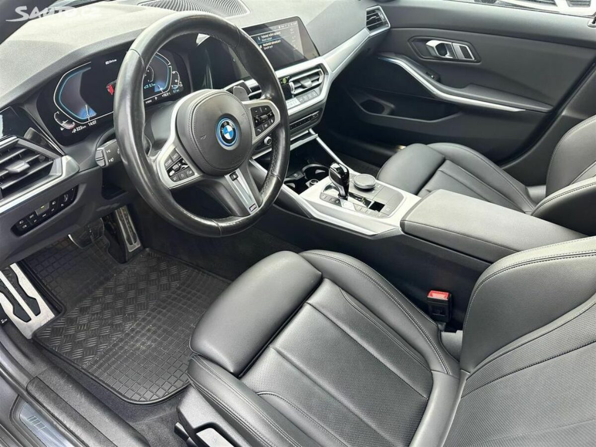 Fotografie vozu - klik pro zvětšení