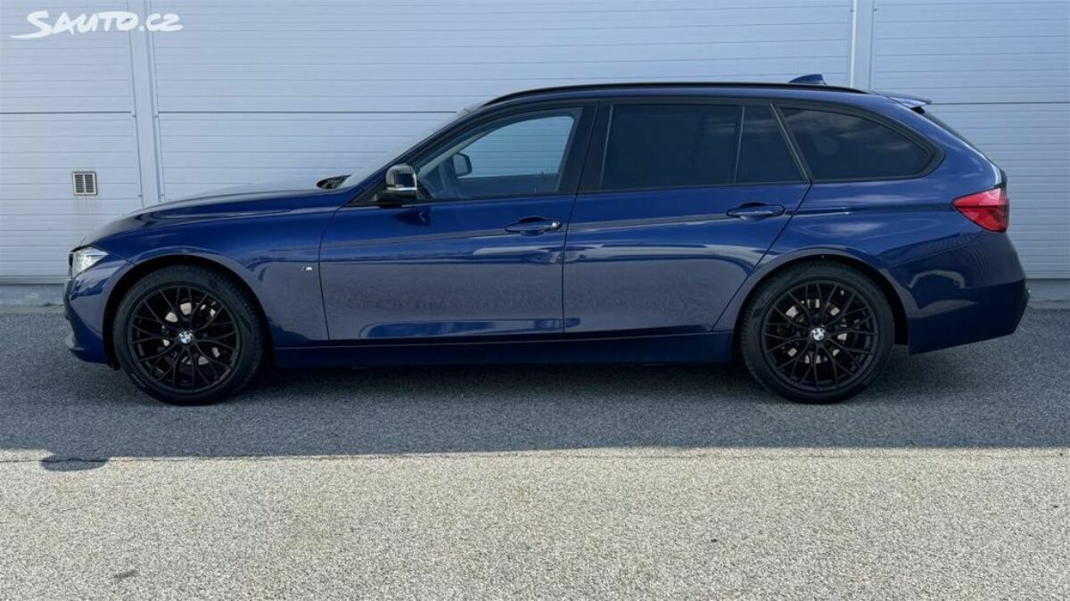 Fotografie vozu - klik pro zvětšení