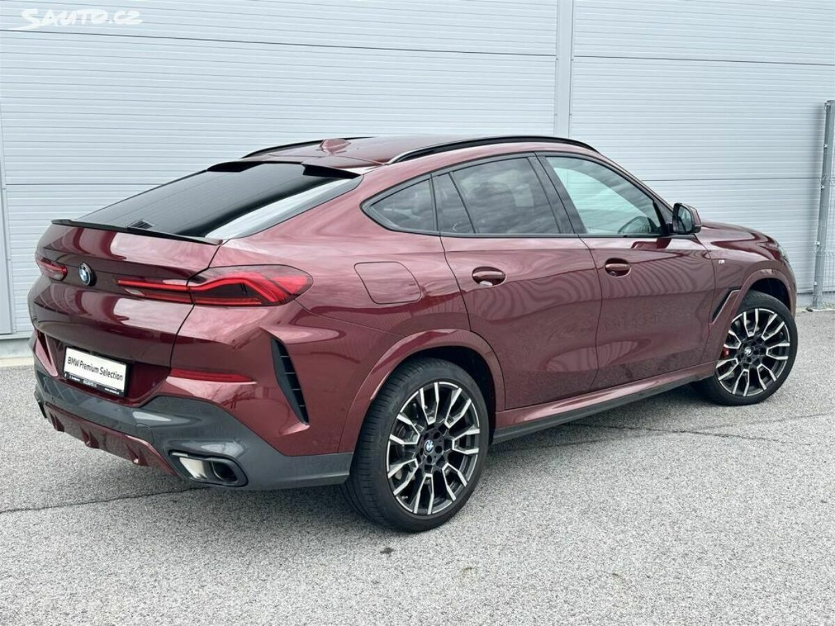 Fotografie vozu - klik pro zvětšení