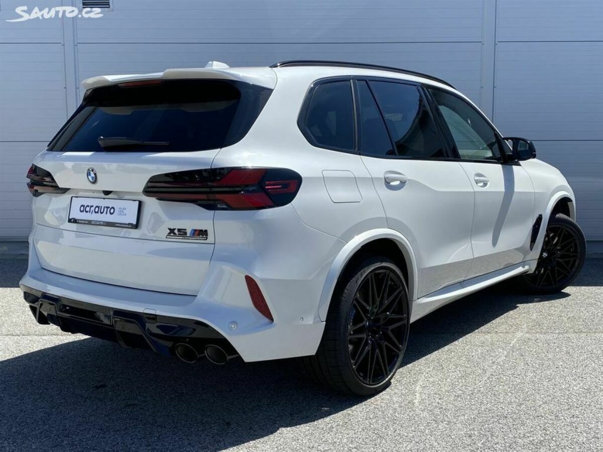 Fotografie vozu - klik pro zvětšení