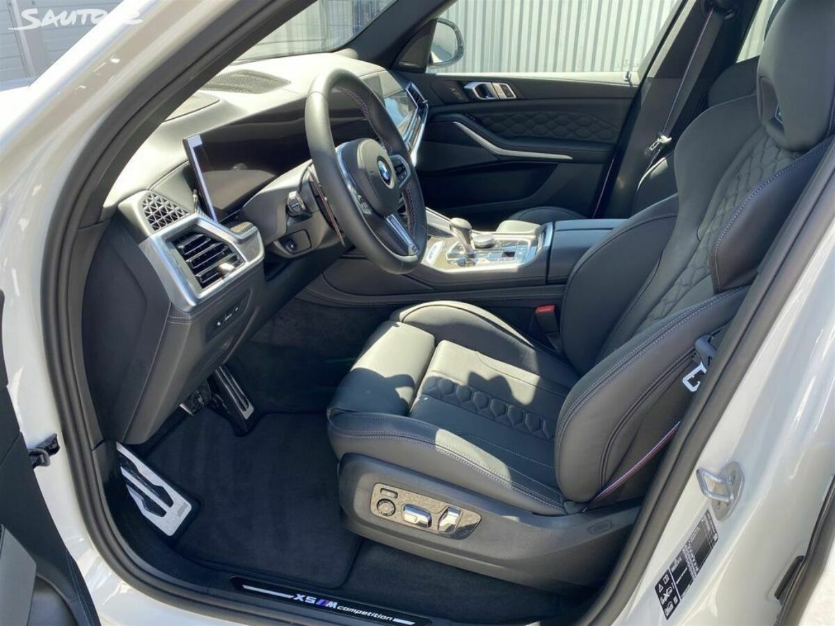 Fotografie vozu - klik pro zvětšení